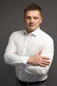 Kamil Kwiatkowski - przedstawiciel ds. obslugi klienta